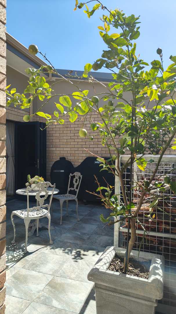 3 Bedroom Property for Sale in Blue Ridge Western Cape